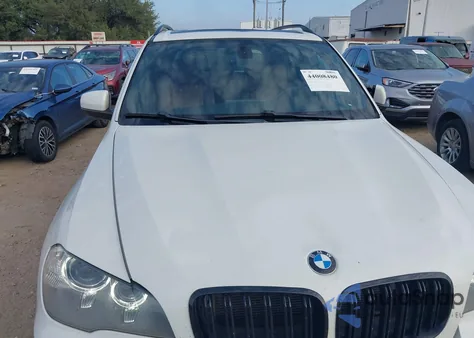 2012 BMW X5 xDrive35D z USA, uszkodzony, nr VIN 5UXZW0C59CL672251